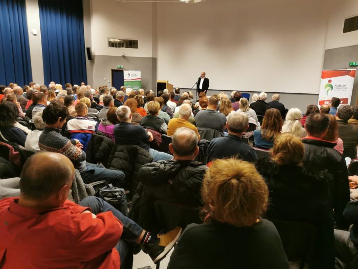 Gödöllőn is nagy sikert aratott Berecz András előadása