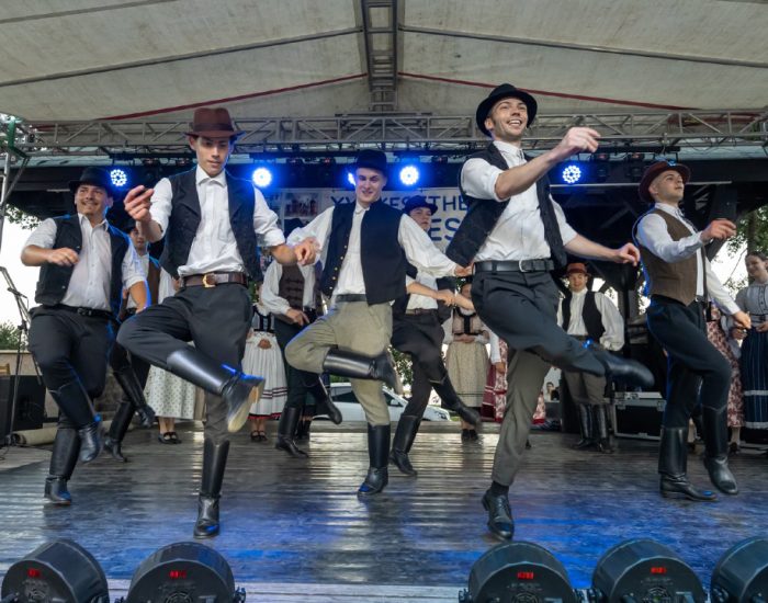 Néptáncok tanítása és megőrzése nemzetközi szinten