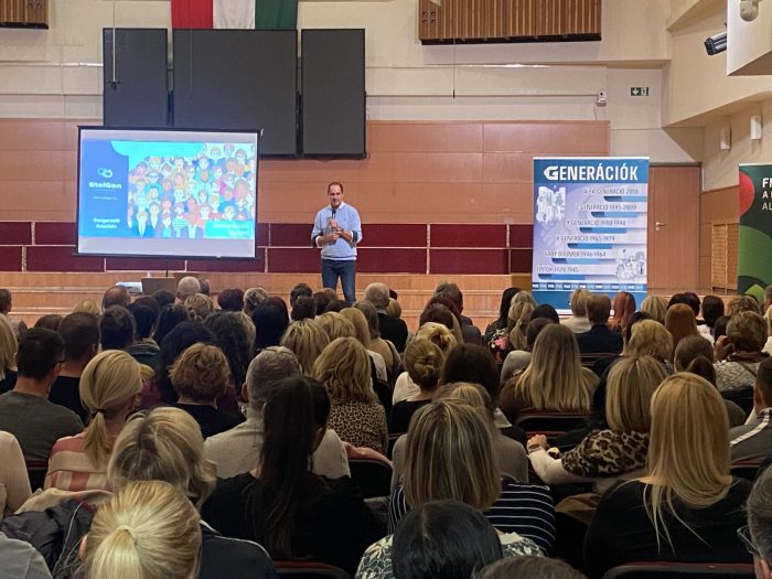 Fontos gondolatok és szórakoztató történetek Stiegervald Krisztiántól Nyíregyházán