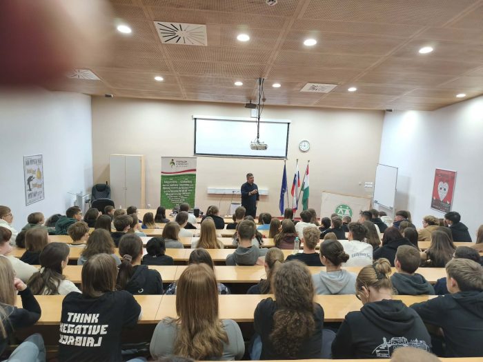  Szlovéniában járt Tóth Péter Lóránt versvándor